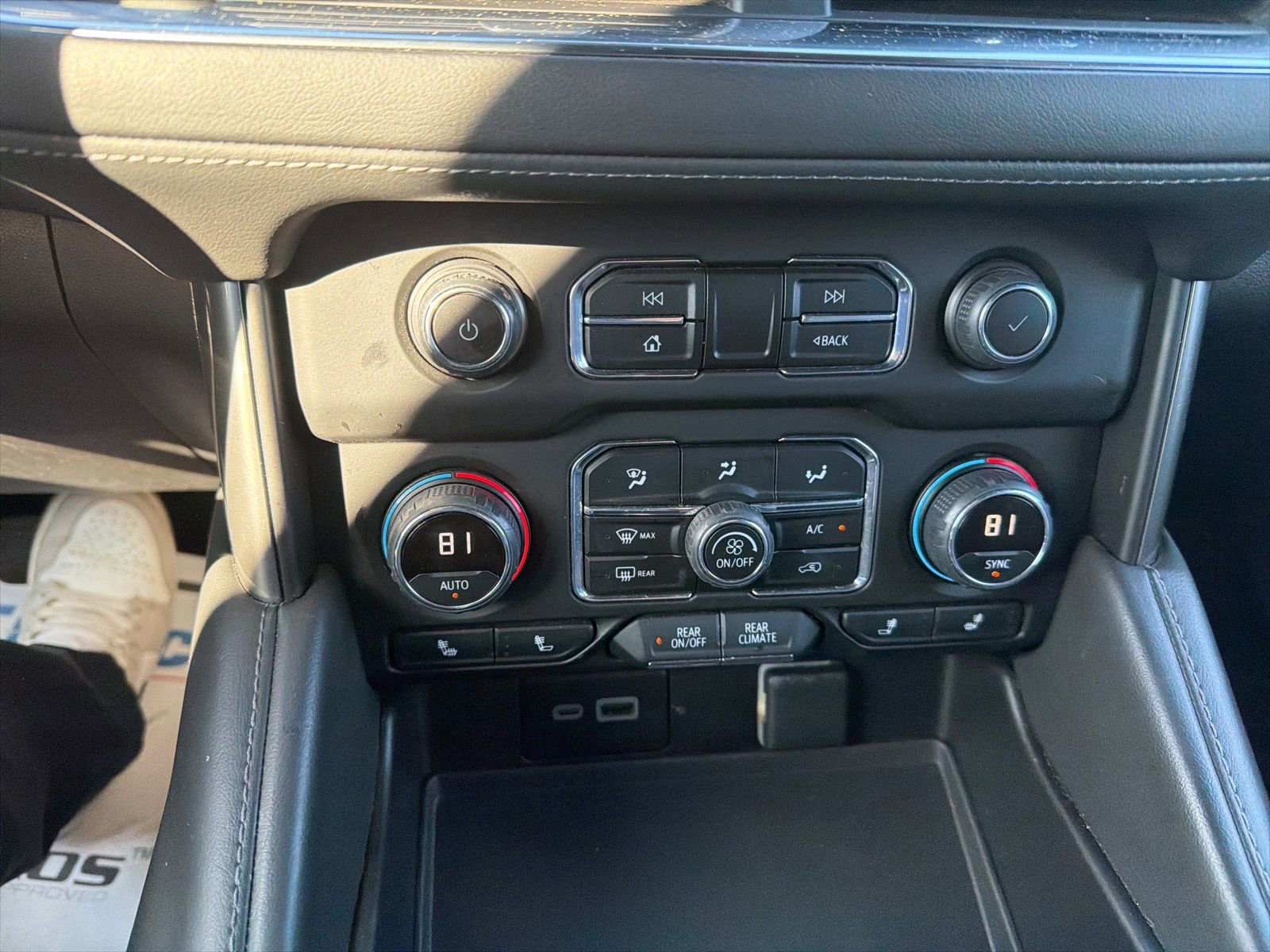 Used 2024 Chevrolet Tahoe LT image 14