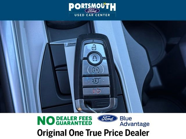 Used 2022 Ford Explorer XLT w/ Equipment Group 202A image 13