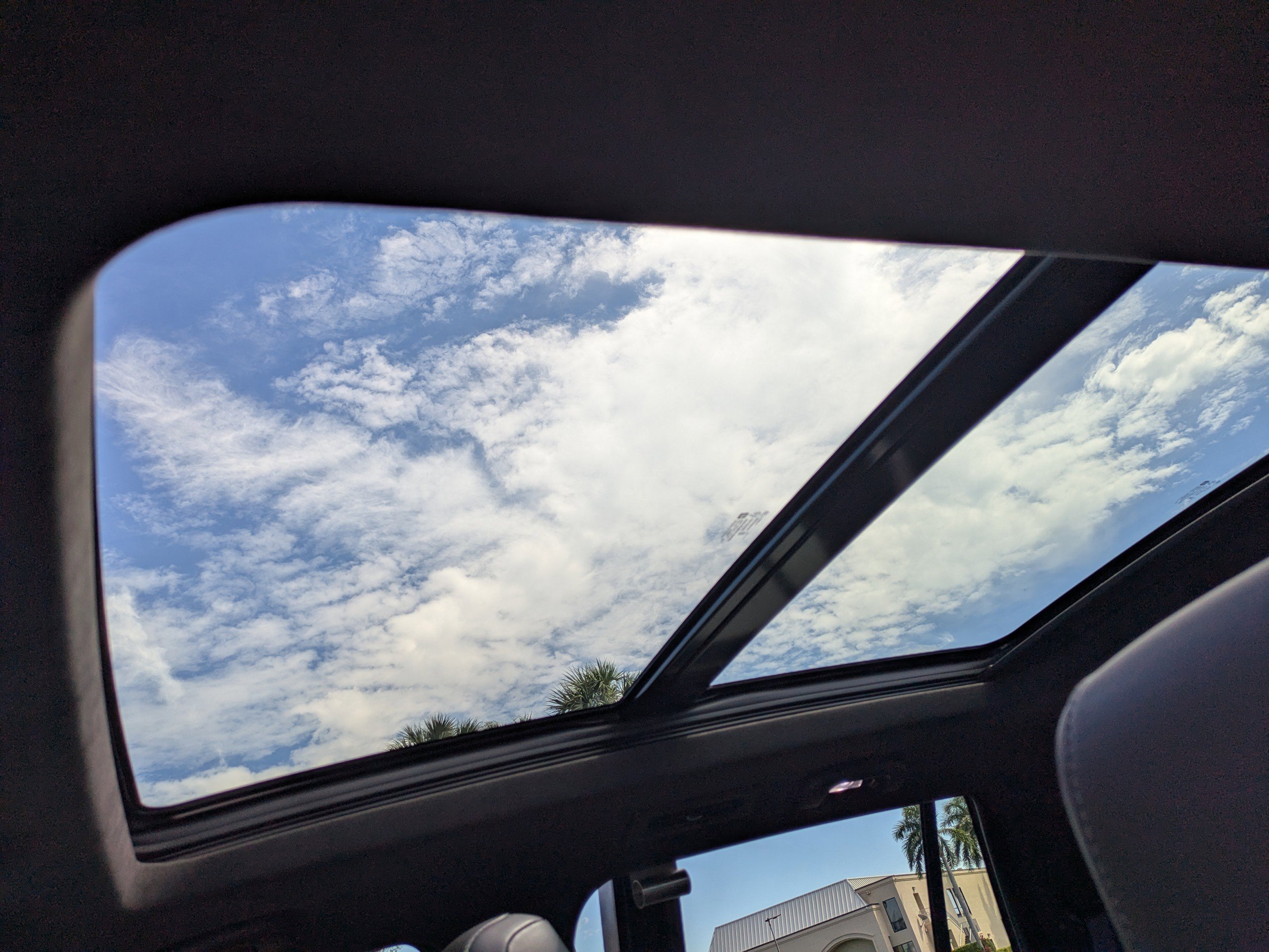 Certified 2023 Cadillac XT6 Sport w/ Platinum Package image 22