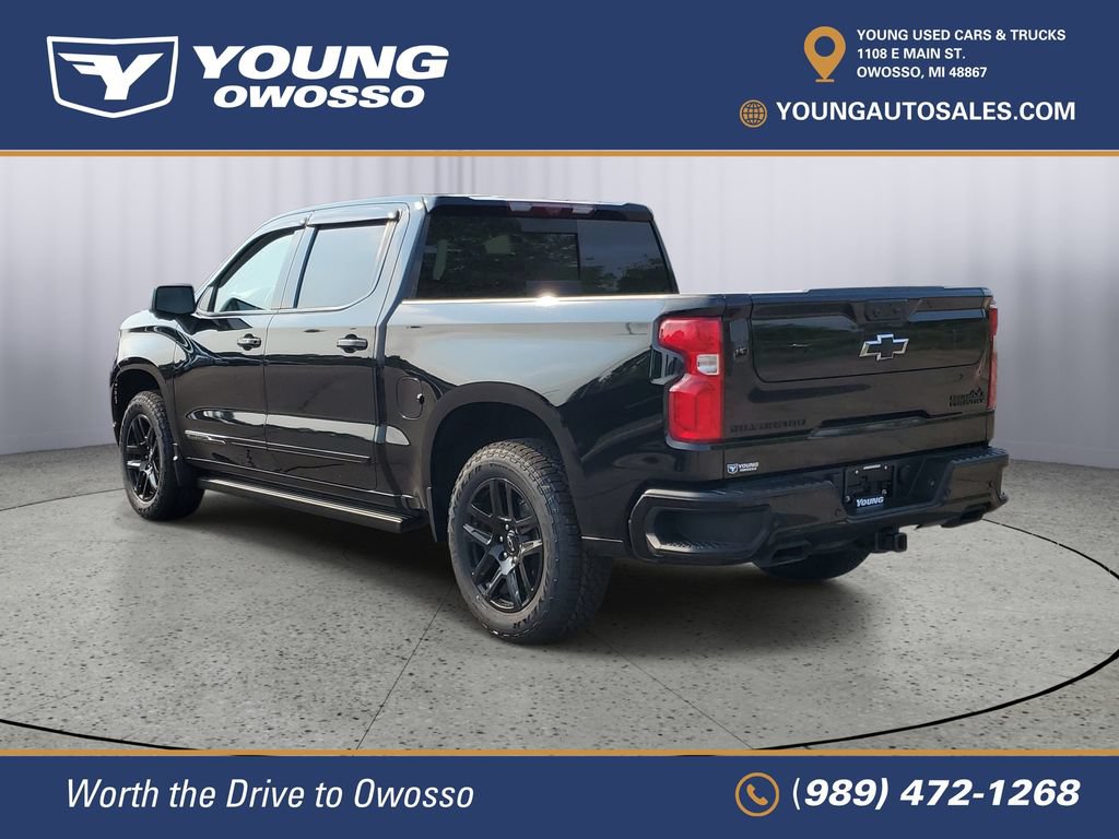 Used 2025 Chevrolet Silverado 1500 High Country w/ Midnight Edition AWD/4WD image 4