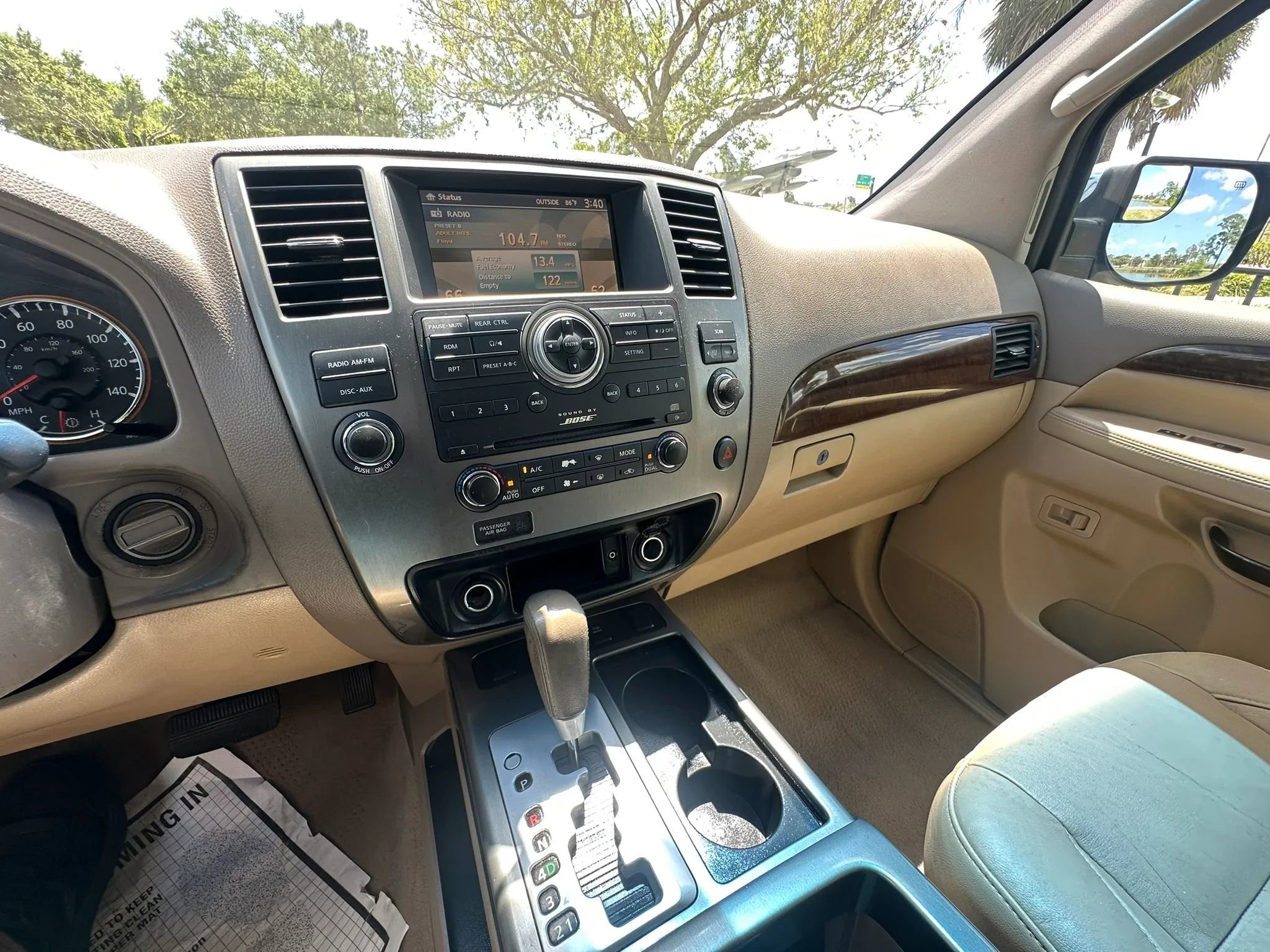 Used 2011 Nissan Armada SL image 35