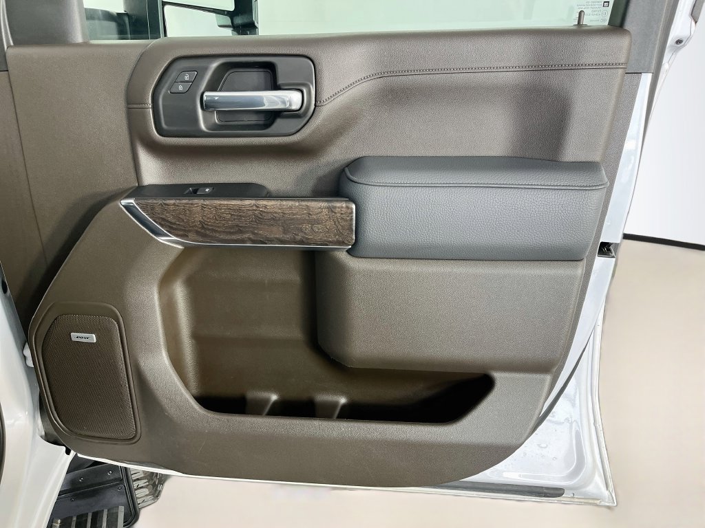 Used 2022 GMC Sierra 3500 Denali w/ Denali Ultimate Package AWD/4WD image 35