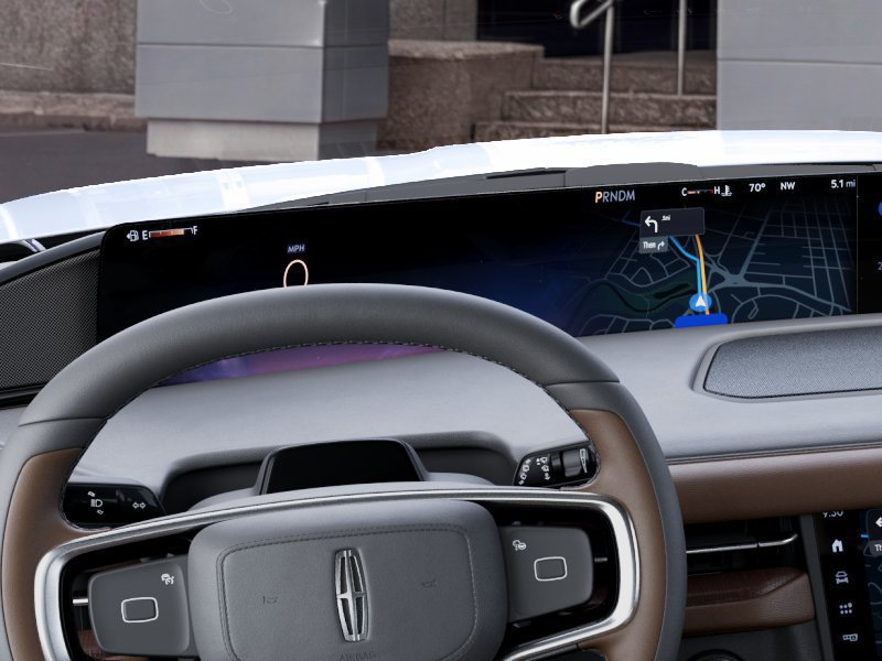 New 2027 Lincoln Navigator Reserve AWD/4WD image 13