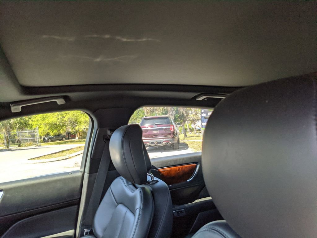 Used 2018 Lincoln Continental Select w/ Continental Climate Package image 8