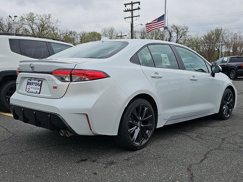 Used 2024 Toyota Corolla SE FWD image 6
