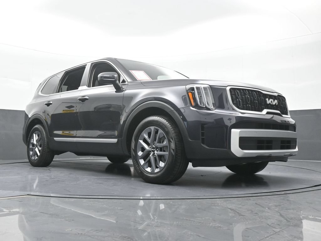 Used 2025 Kia Telluride LX FWD image 61