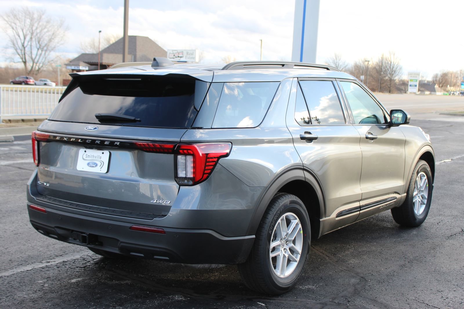 New 2026 Ford Explorer Active image 8