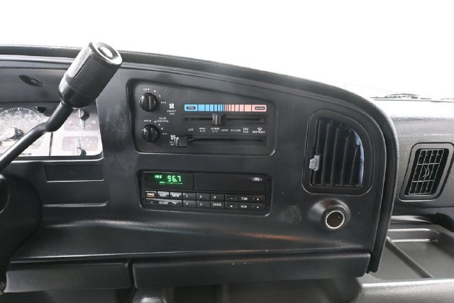 Used 1995 Ford E-150 and Econoline 150 Club Wagon RWD image 22