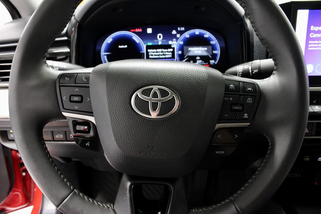 Used 2025 Toyota Camry XLE AWD/4WD image 31