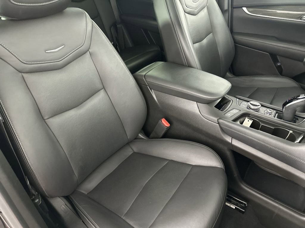 Used 2022 Cadillac XT5 Sportv w/ Technology Package image 31
