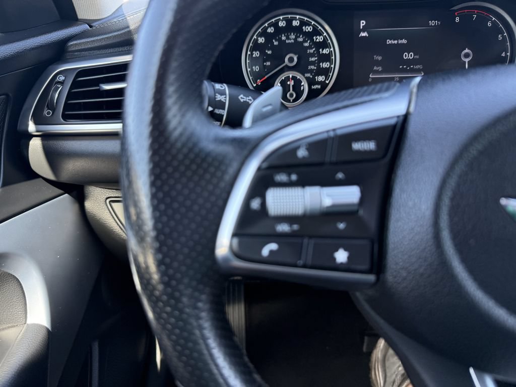Used 2023 Genesis G70 2.0T RWD image 22
