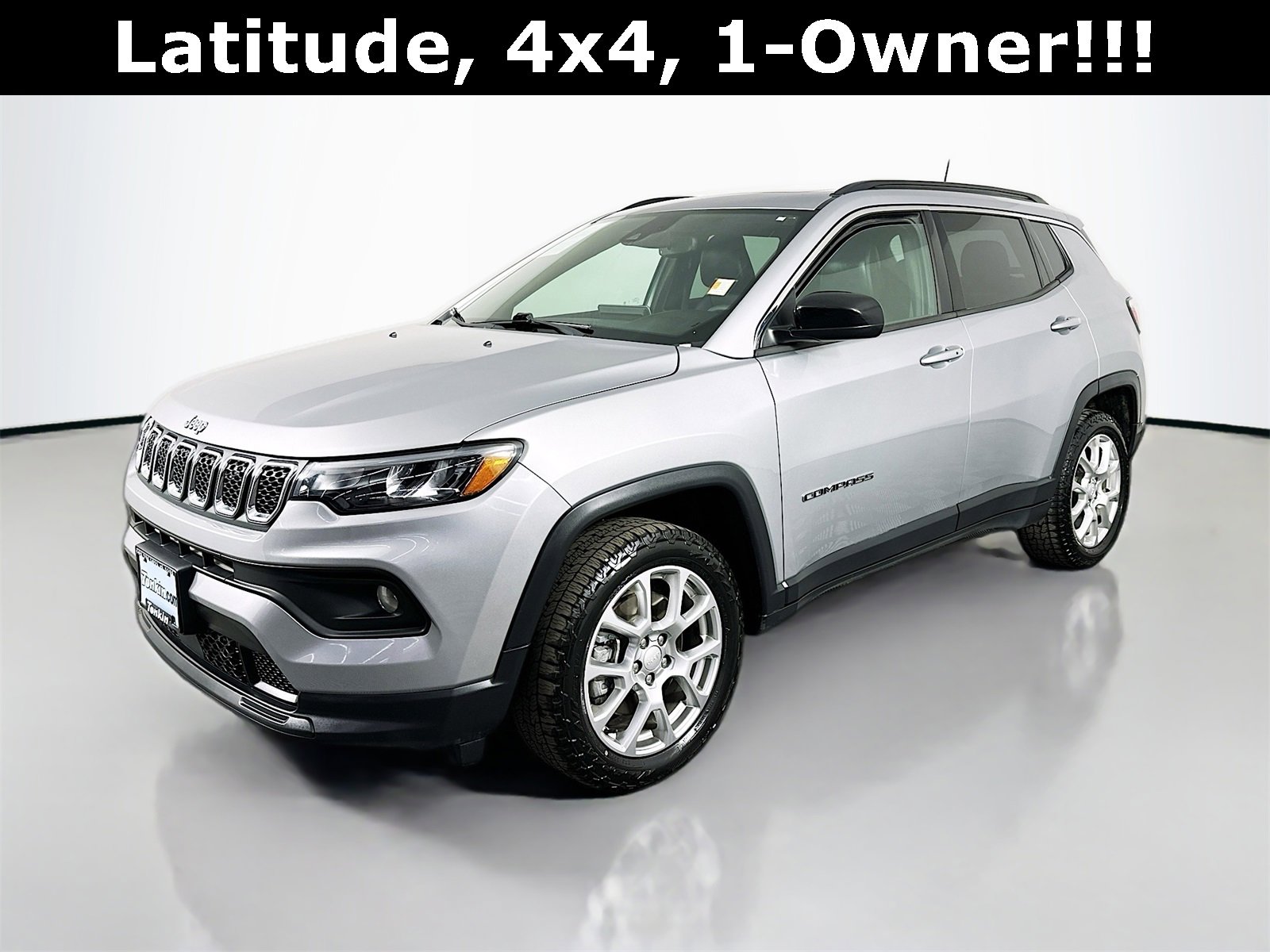 Used 2023 Jeep Compass Latitude w/ Sun and Sound Group image 4