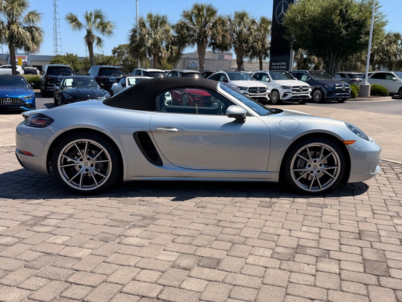 Used 2021 Porsche 718 Boxster RWD image 5
