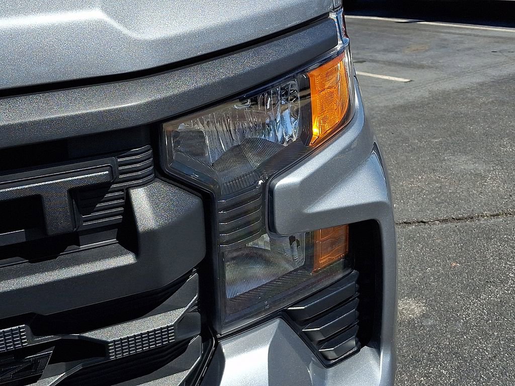 Used 2025 Chevrolet Silverado 1500 Custom Trail Boss w/ LPO, Dark Essentials Package image 9
