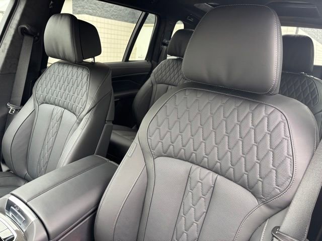 New 2026 BMW X7 M60i AWD/4WD image 17