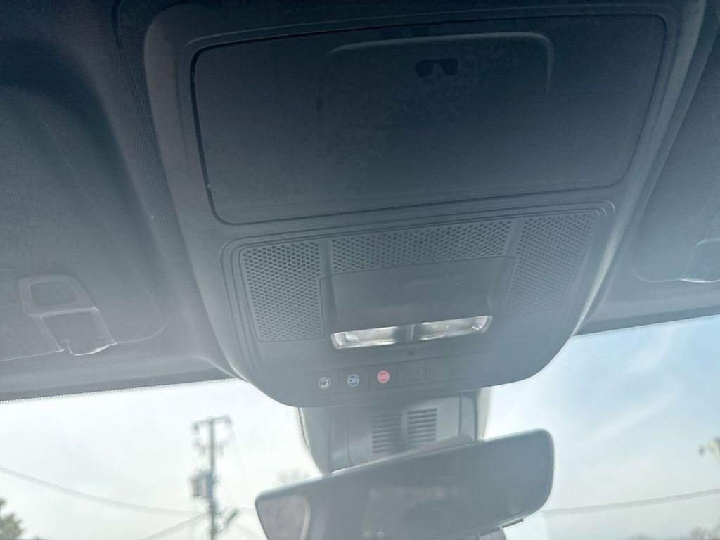 New 2026 Chevrolet Equinox LT w/ Convenience Package II FWD image 19