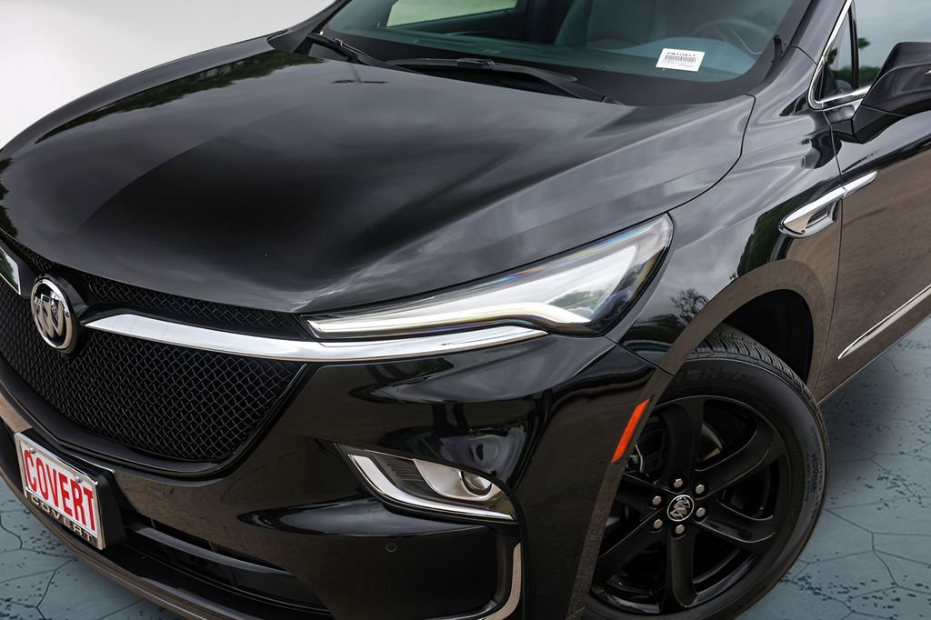 Used 2023 Buick Enclave Essence w/ Experience Buick Package image 3