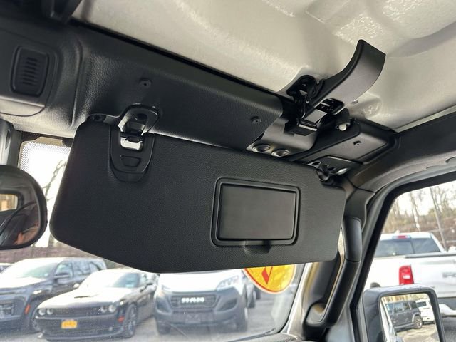 Certified 2025 Jeep Wrangler Sport S image 37