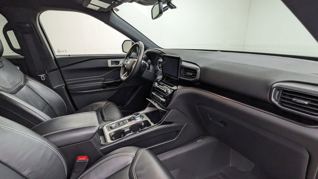 Certified 2022 Ford Explorer ST image 42