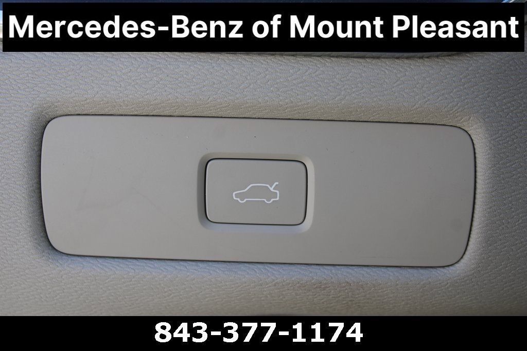 Used 2025 Volvo XC60 B5 Plus w/ Protection Package Premier image 23