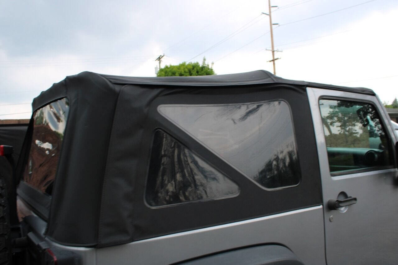 Used 2014 Jeep Wrangler Sport image 21