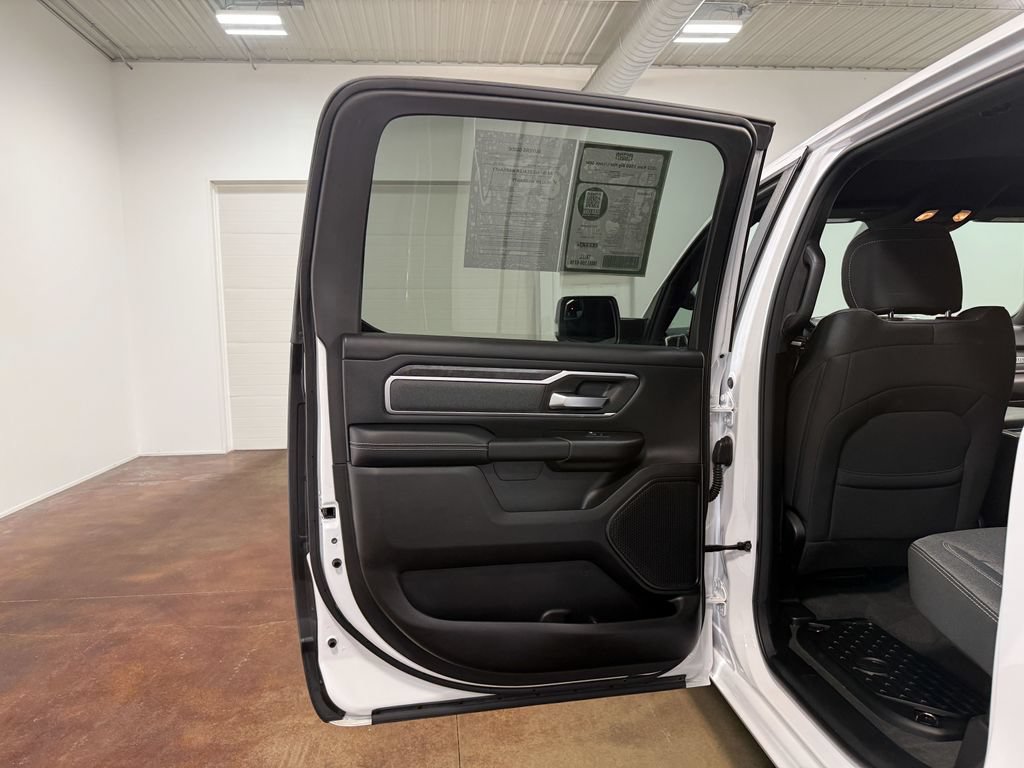 Used 2022 RAM 1500 Big Horn AWD/4WD image 47
