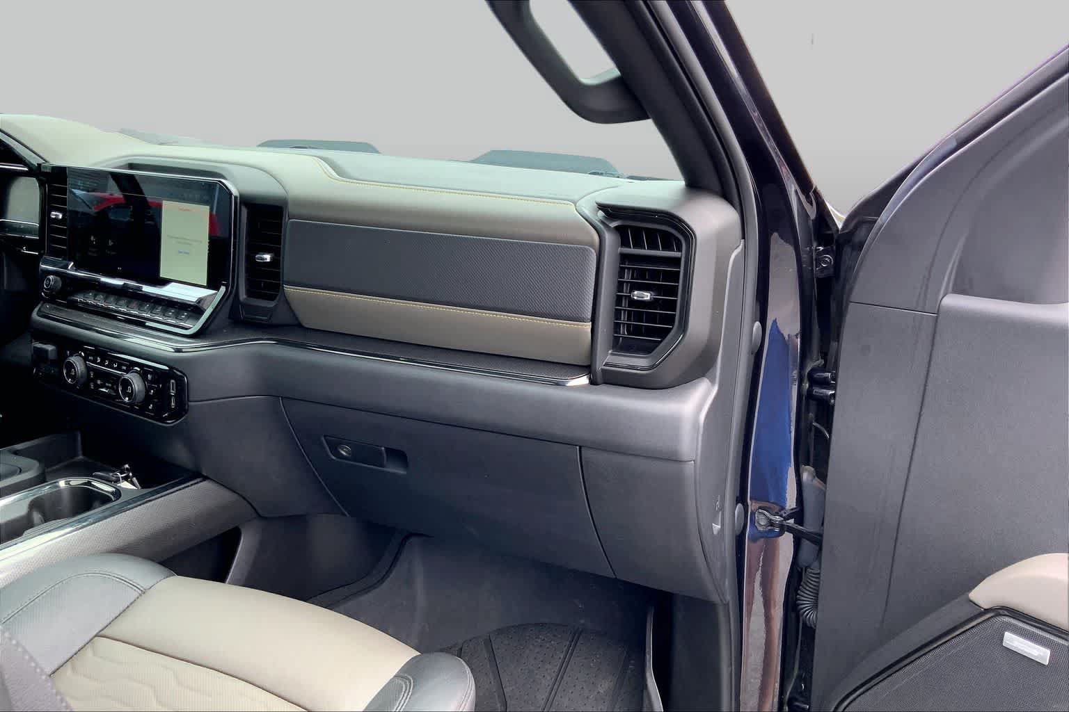 Used 2022 Chevrolet Silverado 1500 ZR2 AWD/4WD image 19