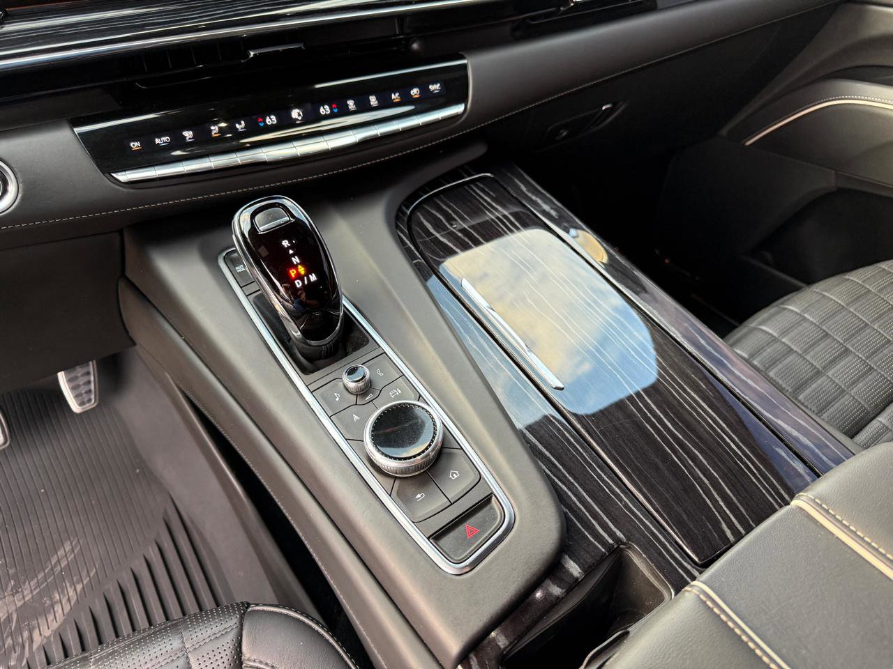 Used 2023 Cadillac Escalade V image 27