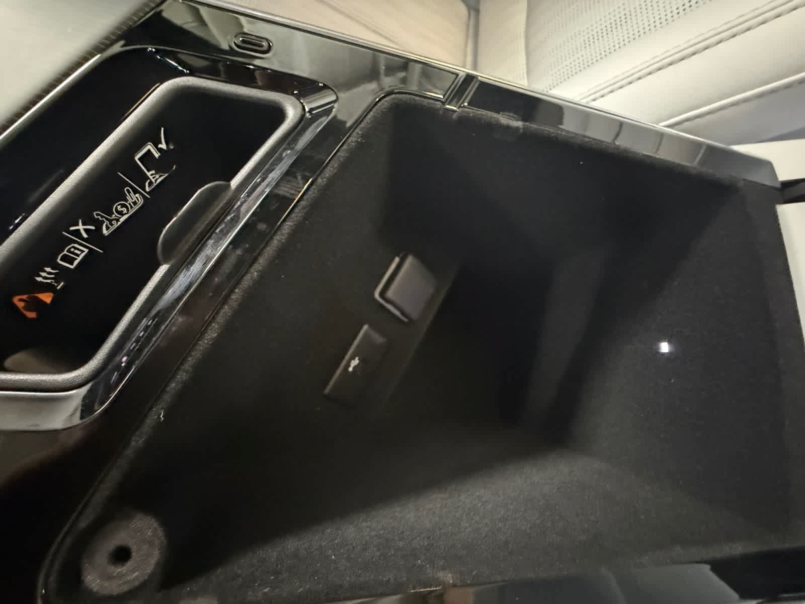 Used 2024 Cadillac Lyriq Luxury w/ LPO, Floor Liner Package AWD/4WD image 34
