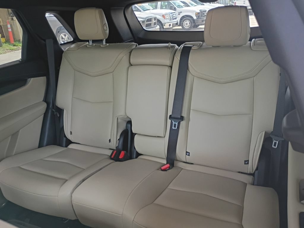 Used 2019 Cadillac XT5 FWD image 11