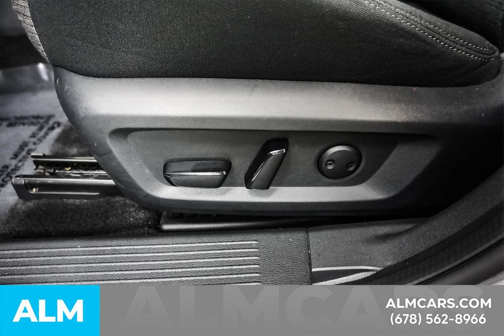 Used 2022 Nissan Rogue SV FWD image 31
