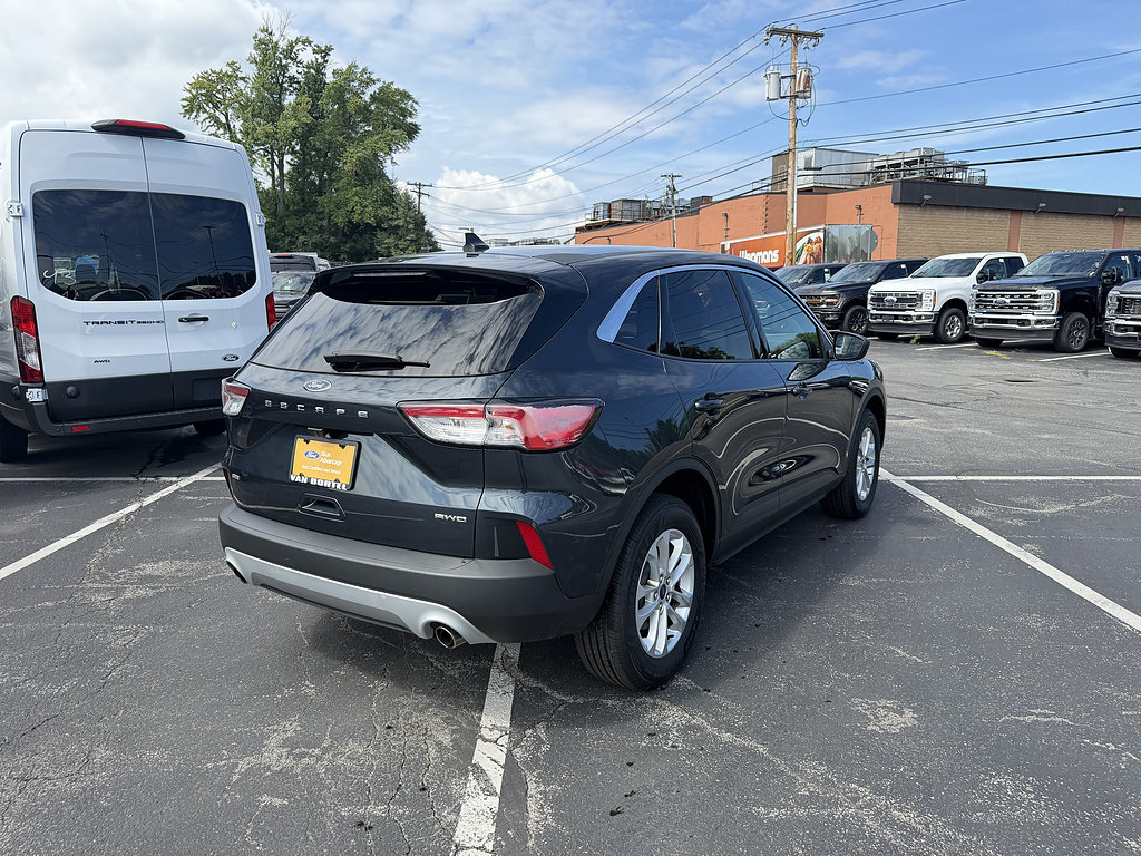 Certified 2022 Ford Escape SE w/ Cold Weather Package AWD/4WD image 7