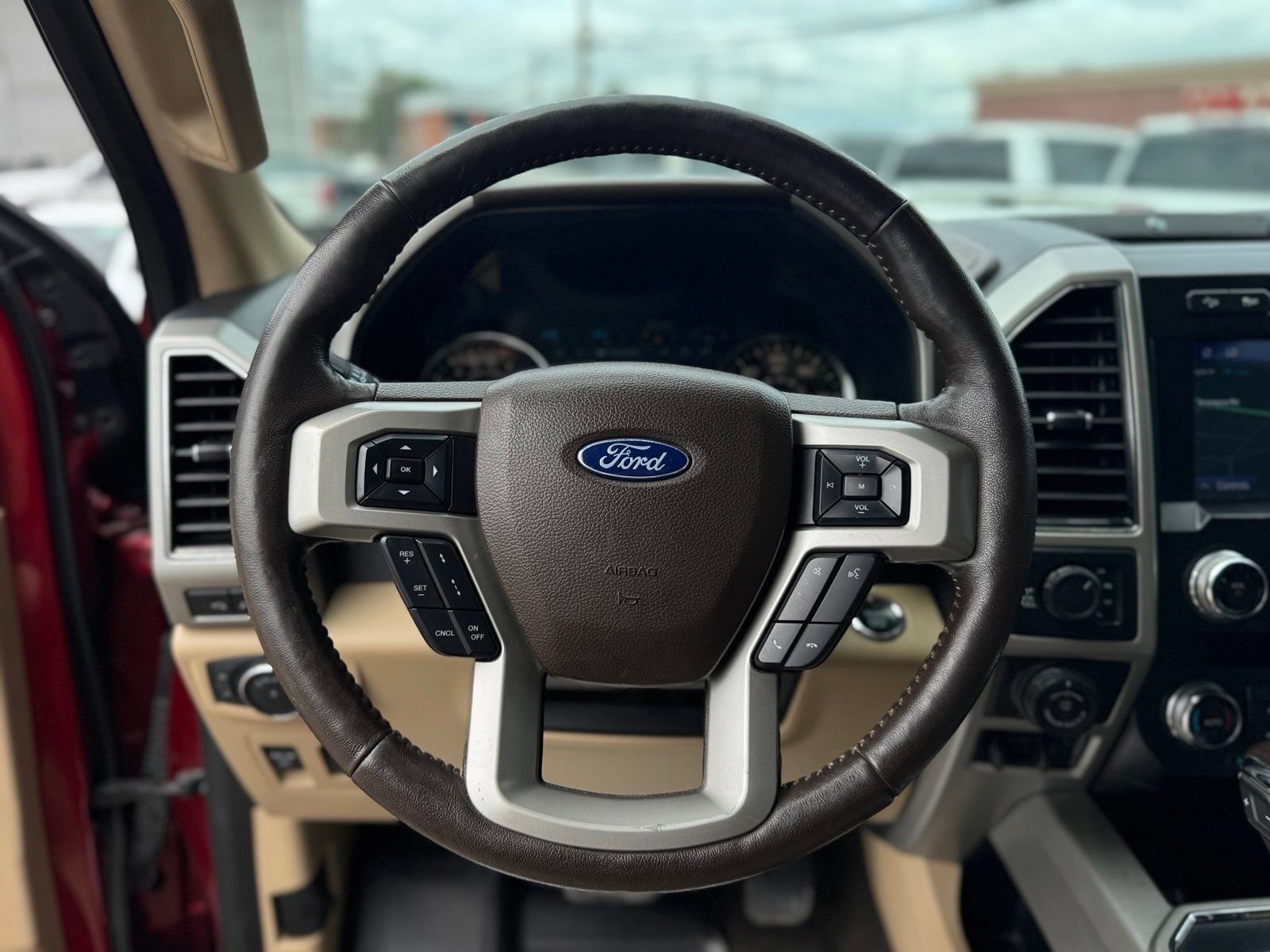 Used 2019 Ford F150 Lariat w/ Equipment Group 502A Luxury AWD/4WD image 19