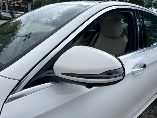 Used 2023 Mercedes-Benz E 350 4MATIC Sedan image 13