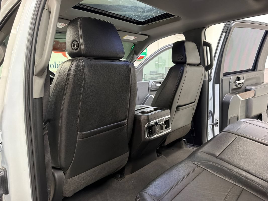 Used 2023 GMC Sierra 3500 Denali AWD/4WD image 35