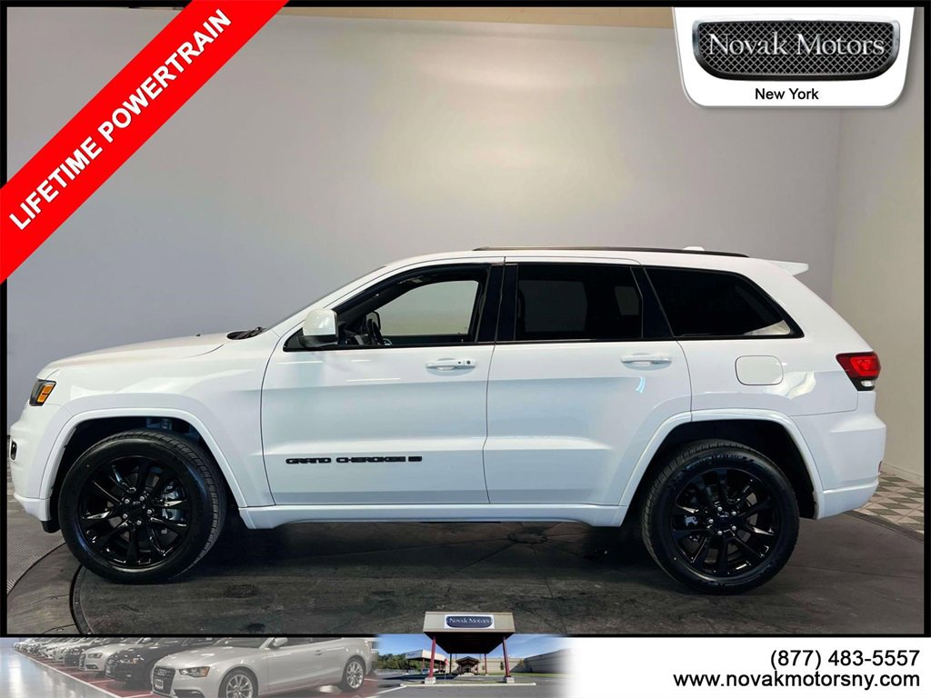 Used 2022 Jeep Grand Cherokee Laredo X image 4