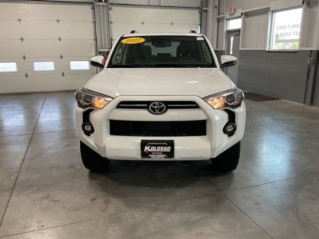 Used 2022 Toyota 4Runner SR5 AWD/4WD image 2