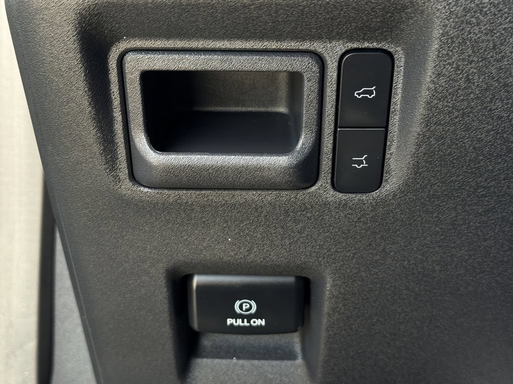Used 2025 Ford Expedition Max Active RWD image 22