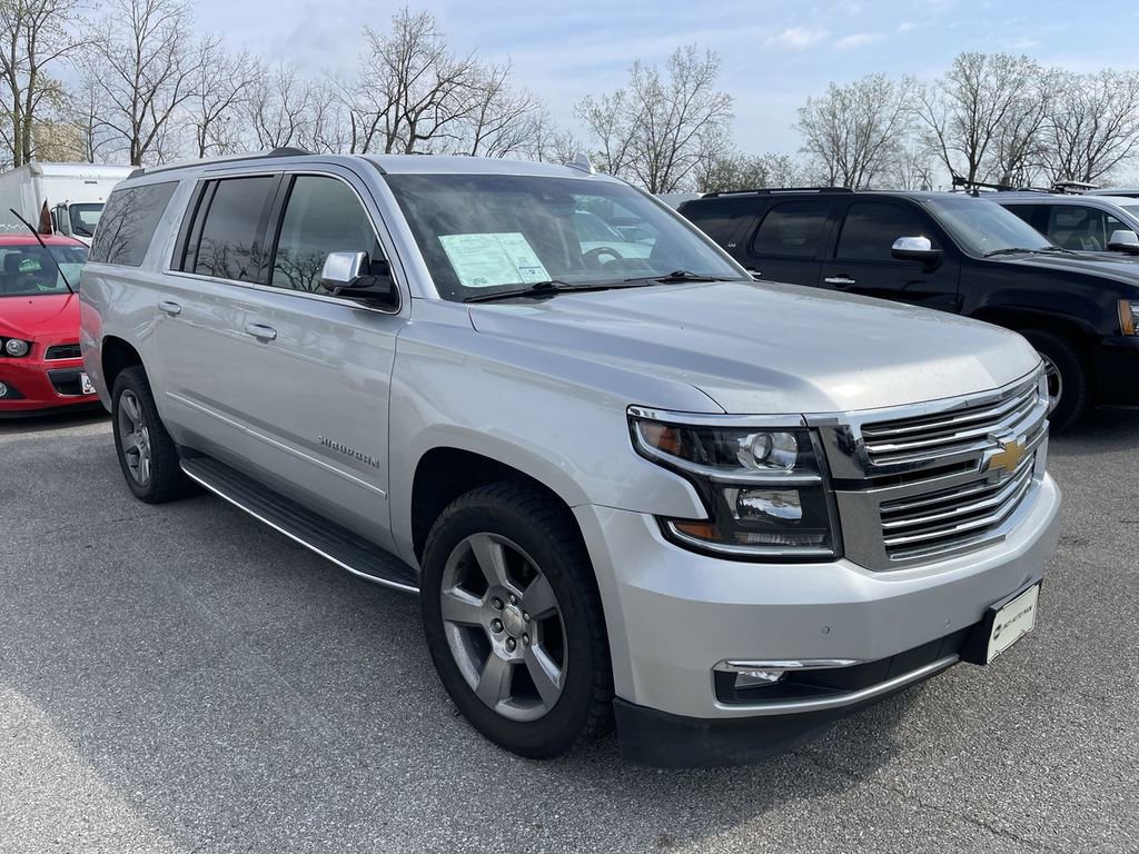 Used 2020 Chevrolet Suburban Premier image 13