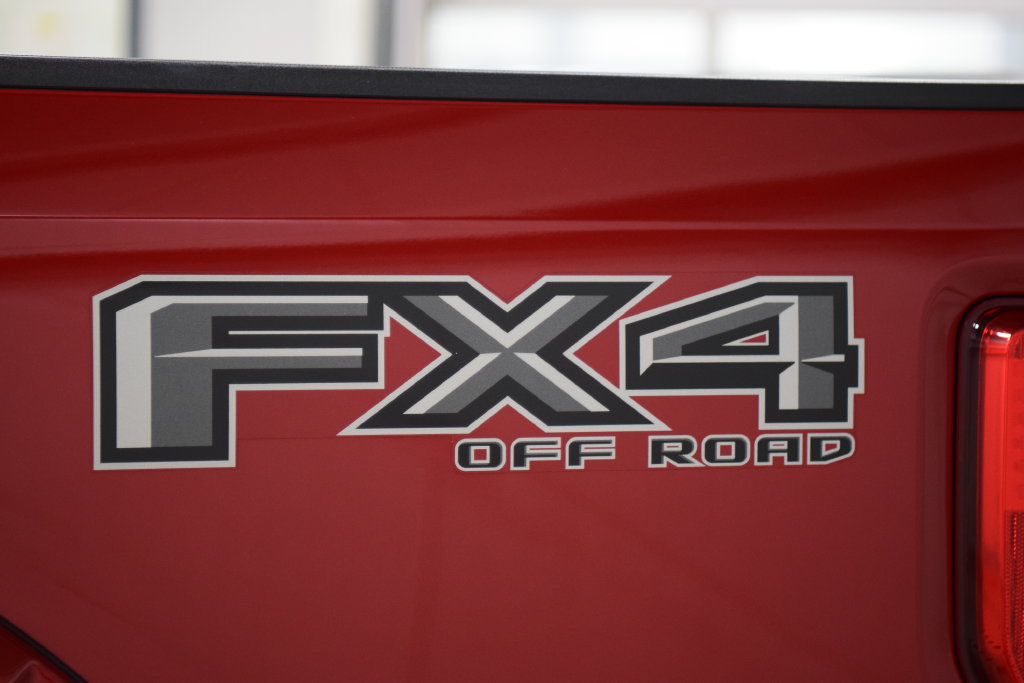 Used 2022 Ford F250 Lariat w/ Black Appearance Package AWD/4WD image 24