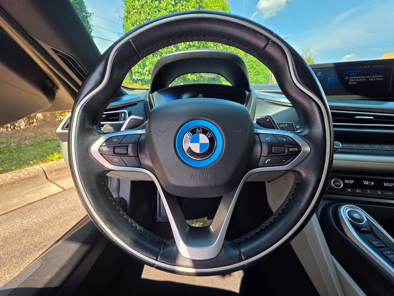 Used 2015 BMW i8 image 18
