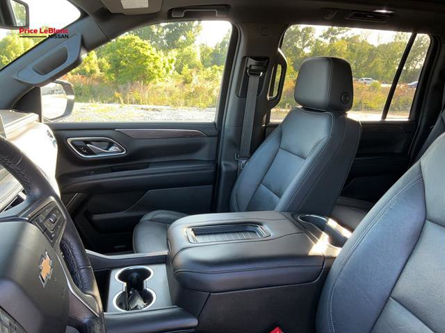 Used 2021 Chevrolet Suburban LT w/ LT Signature Package image 15