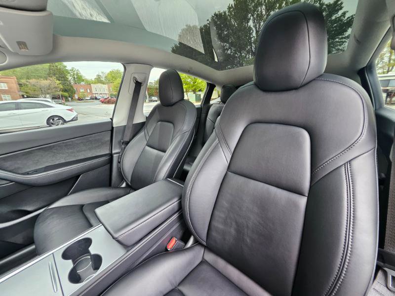 Used 2021 Tesla Model Y Long Range image 36