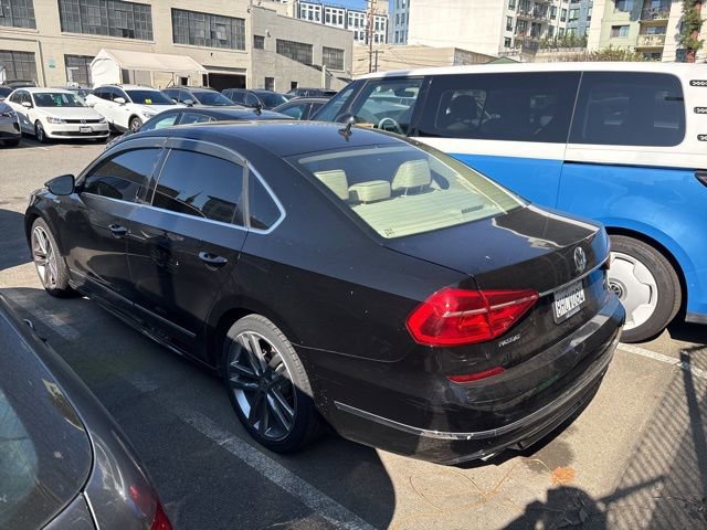Used 2016 Volkswagen Passat 1.8T R-Line image 5