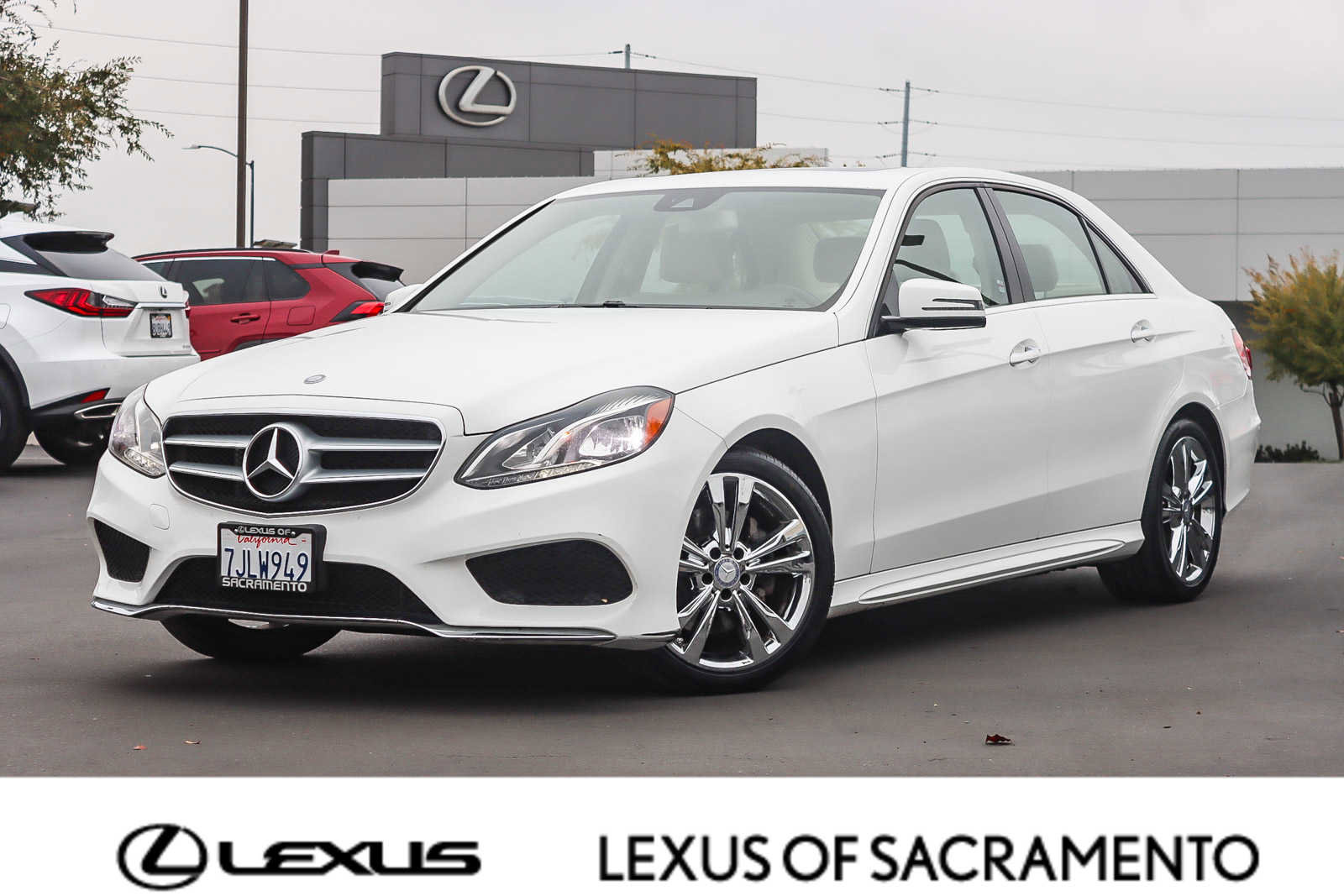 Used 2014 Mercedes-Benz E 350 4MATIC Sedan image 1