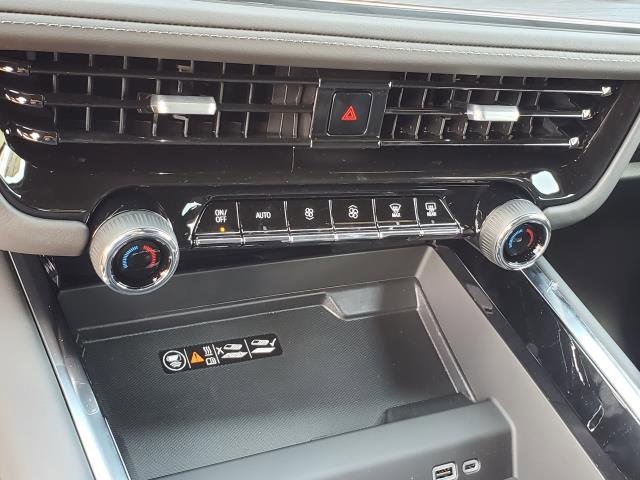 New 2026 Chevrolet Suburban Z71 w/ Comfort Package image 30