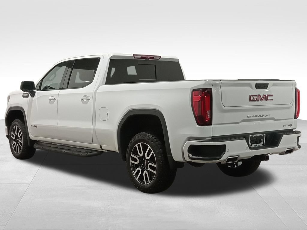 Used 2024 GMC Sierra 1500 AT4 w/ Technology Package AWD/4WD image 8