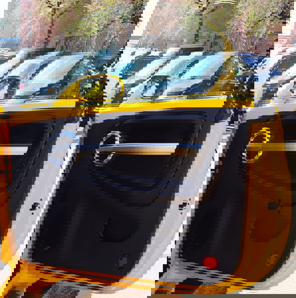 Used 2005 Chevrolet SSR w/ Preferred Equipment Group image 29