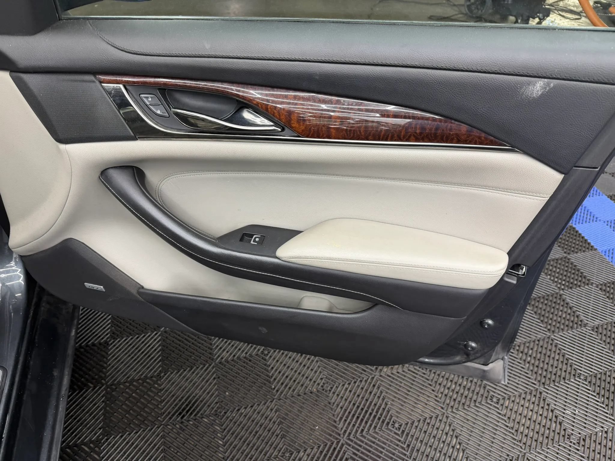 Used 2014 Cadillac CTS Luxury AWD/4WD image 6