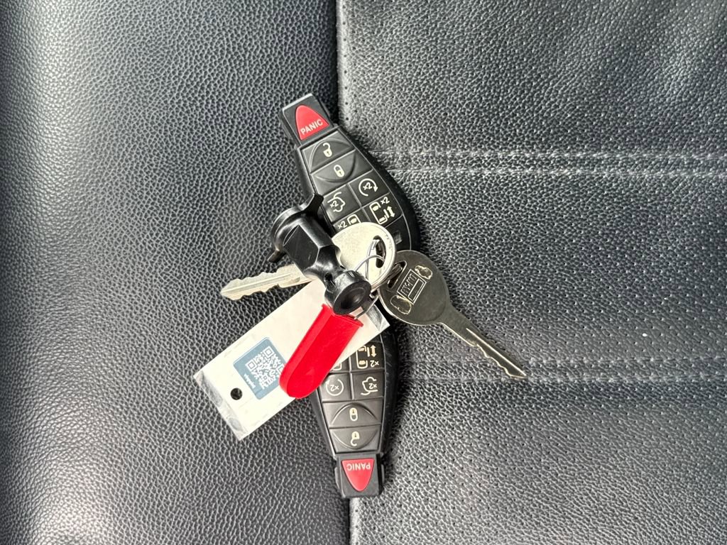 Used 2015 Dodge Grand Caravan R/T w/ Driver Convenience Group image 29